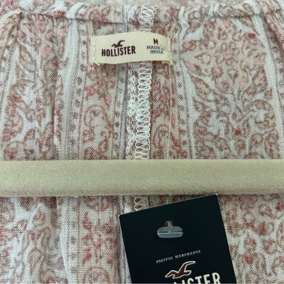 NWT Hollister Boho Babydoll Blouse Bell Sleeves Floral Print Crochet Lace Sz M - Picture 3 of 10